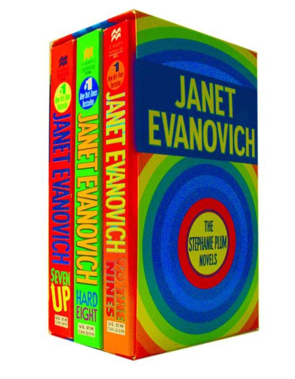 Plum Boxed Set 3, Books 7-9 (Seven Up / Hard Eight...